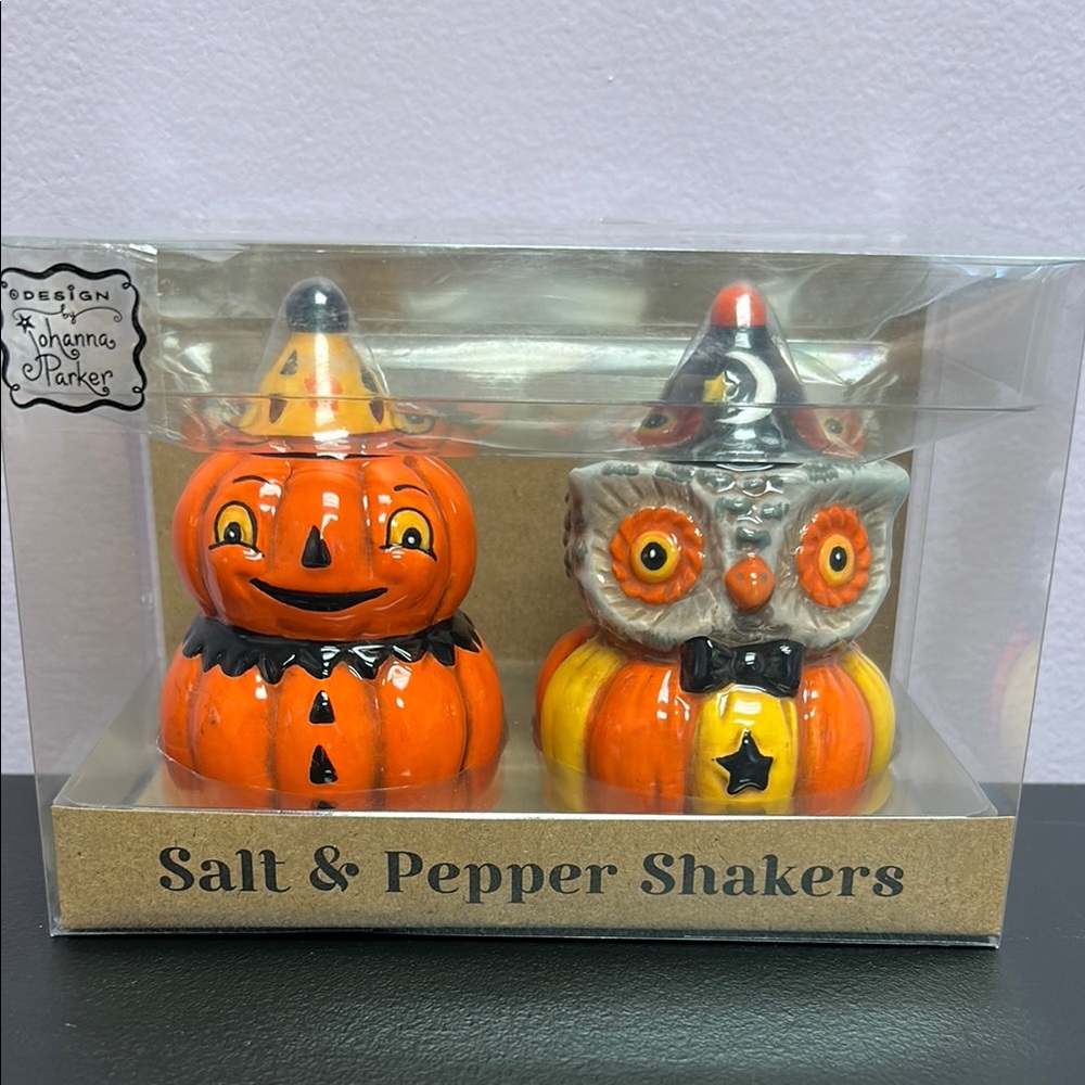 NWT JOHANNA PARKER Halloween owl & pumpkin salt & pepper shakers